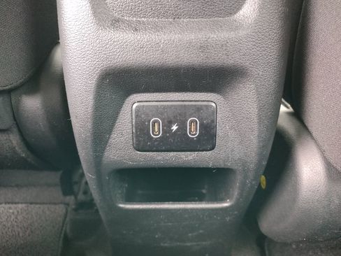 Used 2024 Hyundai Venue SEL image 14