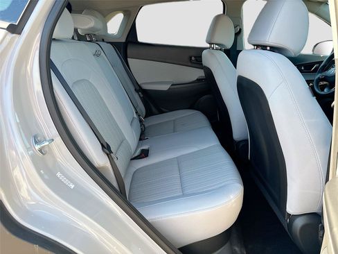 Certified 2023 Hyundai Kona SEL AWD/4WD image 25