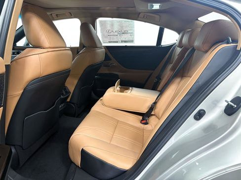 New 2025 Lexus ES 350 Ultra Luxury image 7