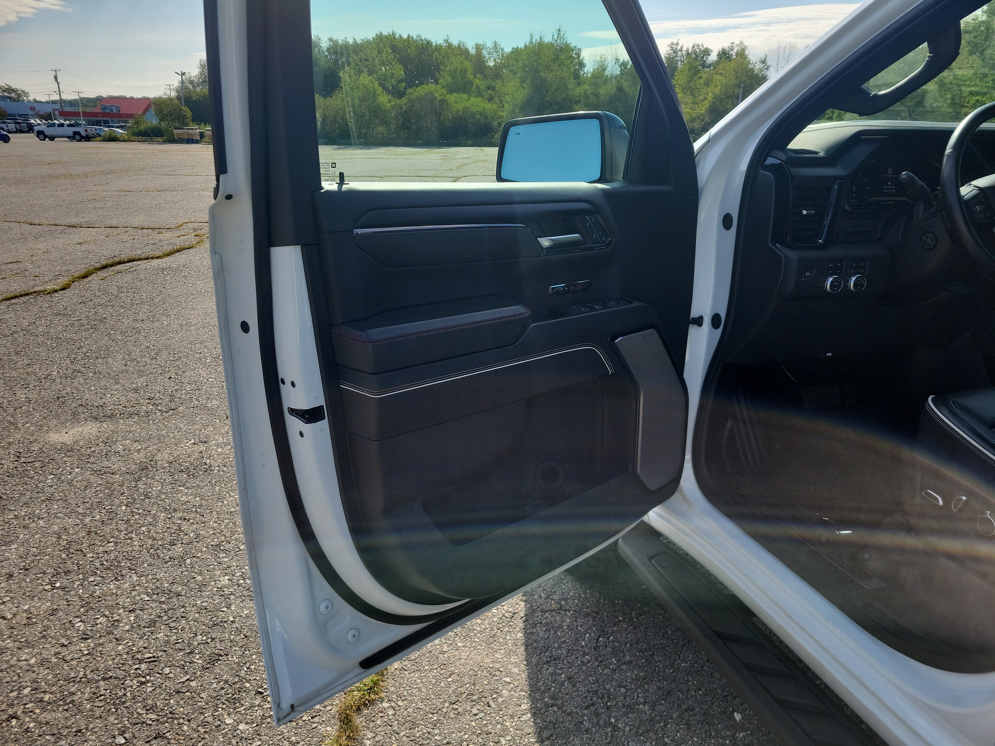 Used 2024 GMC Sierra 1500 AT4X AWD/4WD image 15