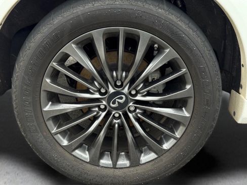 Used 2023 INFINITI QX80 Sensory w/ All-Season Package AWD/4WD image 11