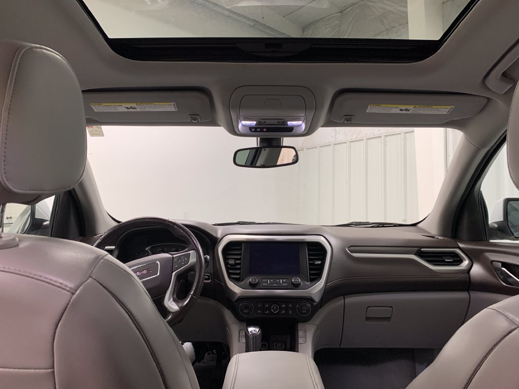 Used 2017 GMC Acadia SLT AWD/4WD image 21