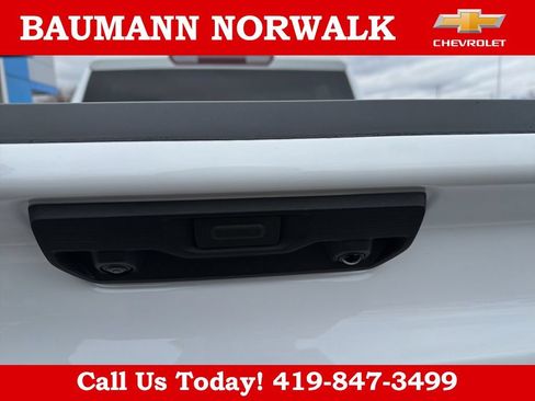 Used 2025 Chevrolet Silverado 1500 Custom Trail Boss w/ Turbomax Blackout Package AWD/4WD image 24