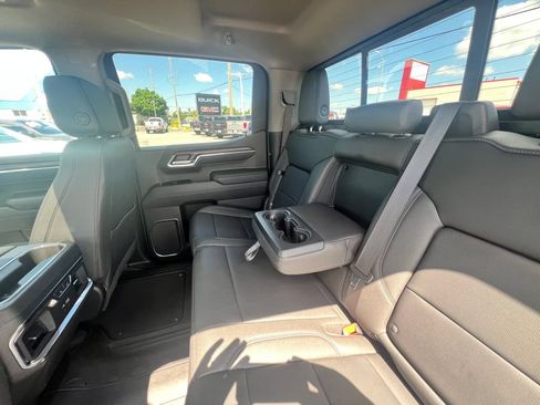 Used 2022 GMC Sierra 1500 SLT w/ SLT Premium Plus Package AWD/4WD image 43