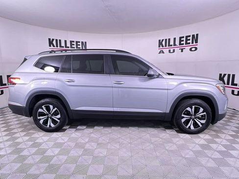 Used 2025 Volkswagen Atlas SE image 8