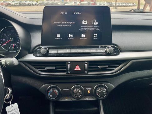 Used 2020 Kia Forte LXS image 17