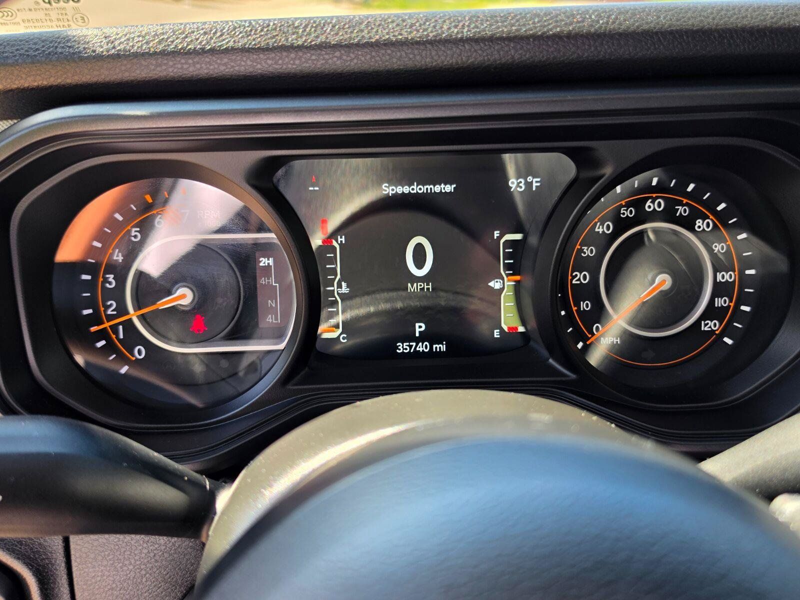 Used 2025 Jeep Wrangler Unlimited Sport AWD/4WD image 11