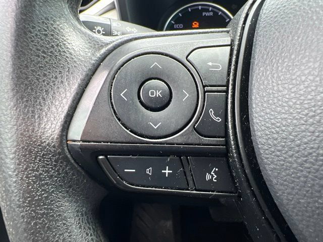 Used 2022 Toyota RAV4 XLE w/ Convenience Package AWD/4WD image 20