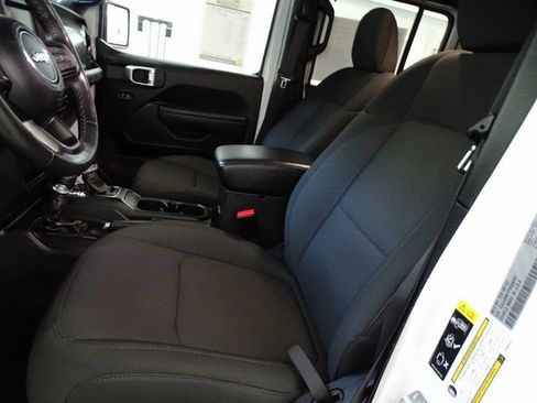 Certified 2023 Jeep Wrangler Unlimited w/ Cold Weather Group image 2