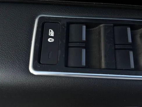 Used 2016 Land Rover Range Rover AWD/4WD image 36