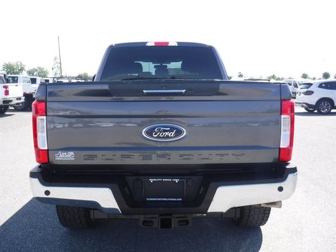 Used 2017 Ford F350 Lariat w/ Chrome Package image 9