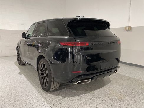 Used 2026 Land Rover Range Rover Sport Dynamic SE image 2