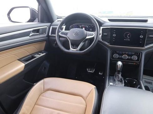 Certified 2023 Volkswagen Atlas Cross Sport SEL Premium R-Line image 26