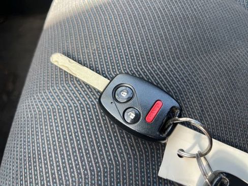 Used 2011 Honda Fit Sport image 16