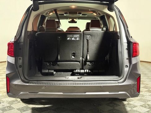Used 2025 Honda Odyssey Elite image 6