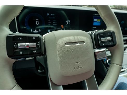 Used 2026 Hyundai Santa Fe SEL FWD image 30