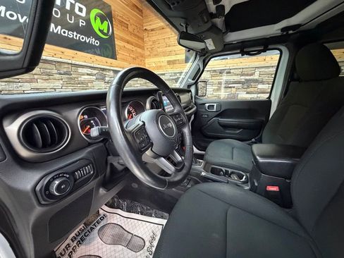 Used 2018 Jeep Wrangler Unlimited Sport S AWD/4WD image 10