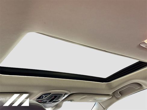 Used 2020 Subaru Outback Limited image 24