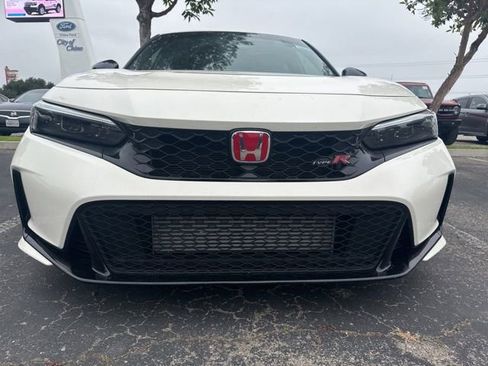 Used 2023 Honda Civic Type R image 5
