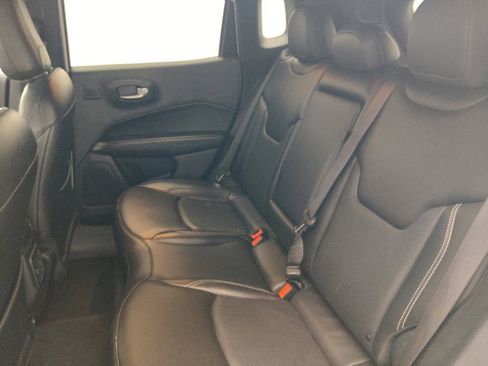 Used 2021 Jeep Compass Latitude w/ Sun and Sound Group AWD/4WD image 18