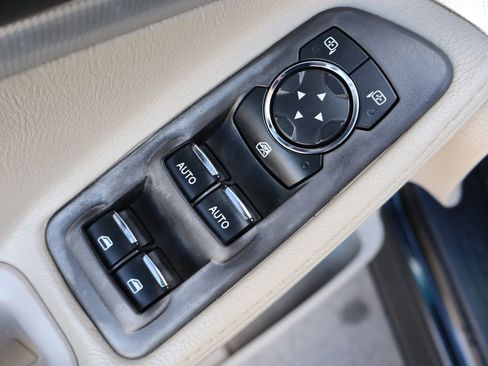 Used 2015 Ford Explorer XLT w/ Equipment Group 202A image 29