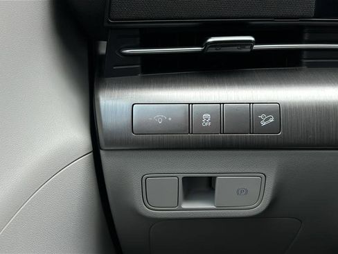 Used 2024 Hyundai Kona SEL FWD image 27