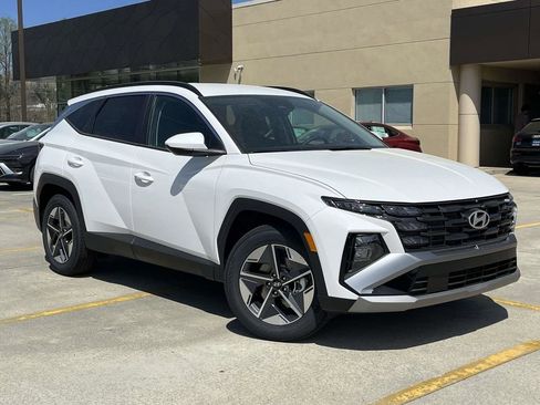 New 2026 Hyundai Tucson SEL FWD image 1