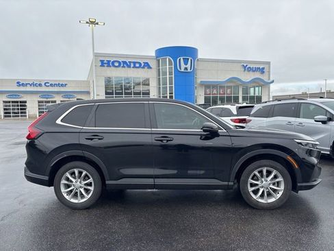 Used 2024 Honda CR-V EX image 2