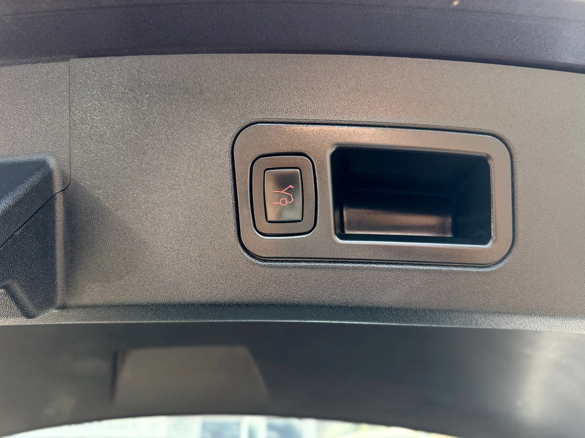 Used 2018 Tesla Model S 75D AWD/4WD image 25