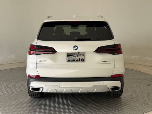 Certified 2025 BMW X5 xDrive50e w/ Climate Comfort Package image 10