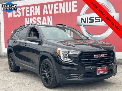 Used 2022 GMC Terrain SLE w/ Driver Convenience Package image 1