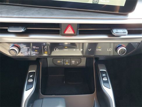 New 2026 Kia Sorento X-Line EX image 35