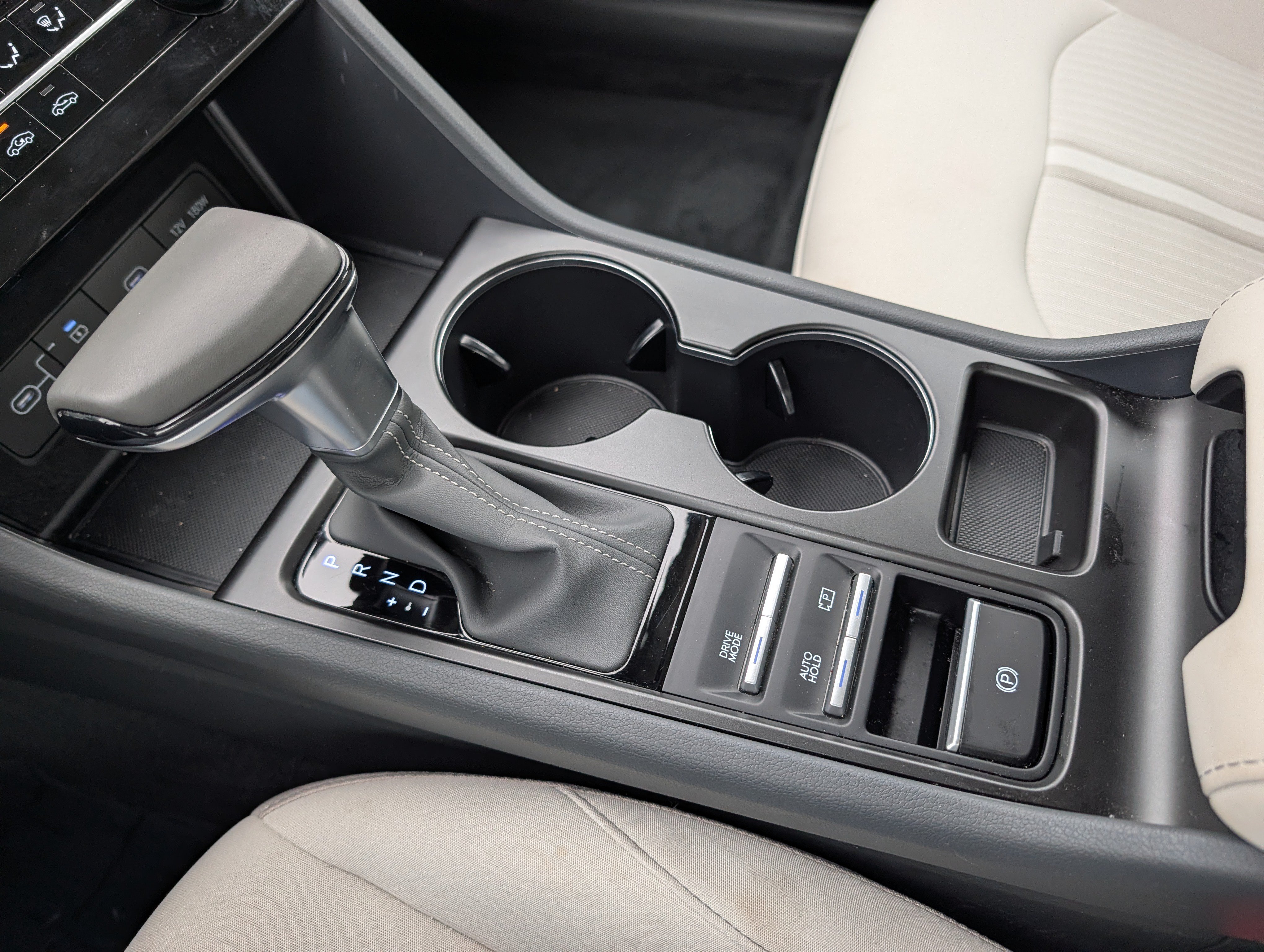 Used 2025 Hyundai Sonata SE FWD image 18