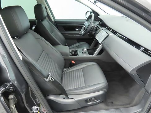 Used 2025 Land Rover Discovery Sport S image 20