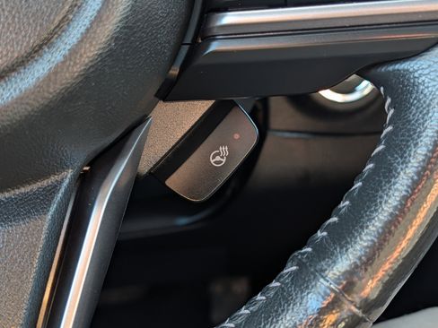 Certified 2023 Subaru Ascent Limited w/ Technology Package image 30