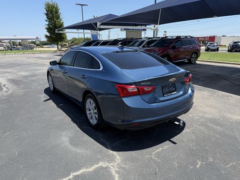 Used 2025 Chevrolet Malibu LT FWD image 5