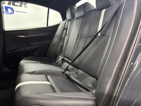 Used 2025 Toyota Camry SE FWD image 9