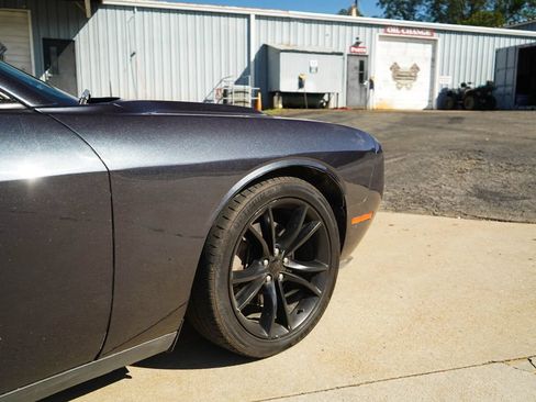 Used 2016 Dodge Challenger SXT w/ Blacktop Package RWD image 18
