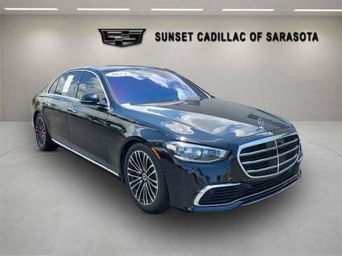 Used 2024 Mercedes-Benz S 580 4MATIC Sedan image 1