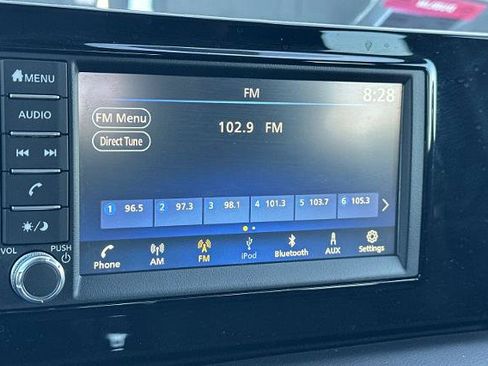 Certified 2025 Nissan Kicks S image 27