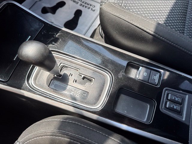 Used 2020 Mitsubishi Outlander ES FWD image 21