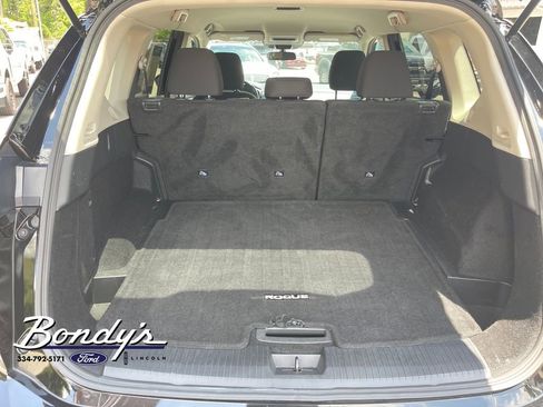 Used 2024 Nissan Rogue S AWD/4WD image 14