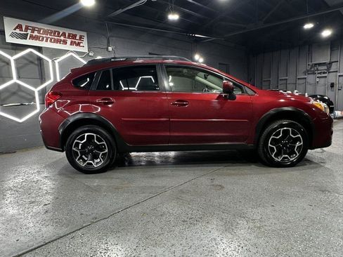 Used 2014 Subaru Crosstrek 2.0i Limited AWD/4WD image 8
