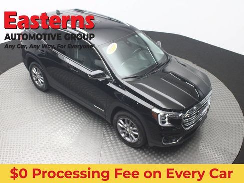 Used 2024 GMC Terrain SLT AWD/4WD image 3