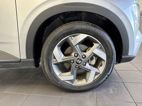 Used 2025 Hyundai Venue SEL FWD image 53