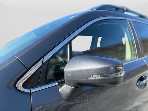 Used 2019 Subaru Ascent Limited image 12