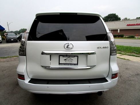 Used 2018 Lexus GX 460 Premium w/ Premium Package AWD/4WD image 9