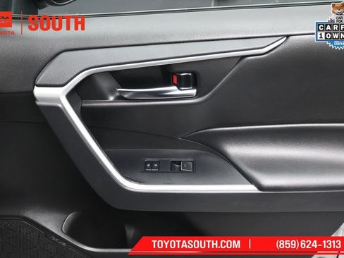 Used 2022 Toyota RAV4 XLE w/ Convenience Package AWD/4WD image 32