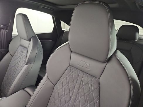 New 2026 Audi SQ5 Premium Plus image 19