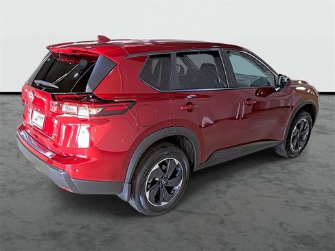 Used 2026 Nissan Rogue SV w/ Cold Weather Package AWD/4WD image 4